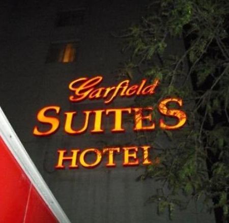 Garfield Suites Hotel Цинциннати Экстерьер фото
